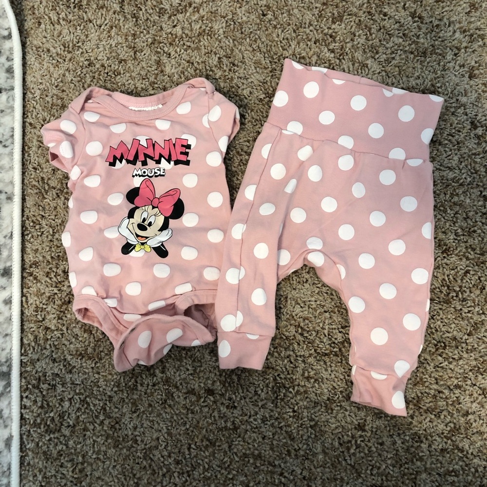 Minnie Mouse Outfit